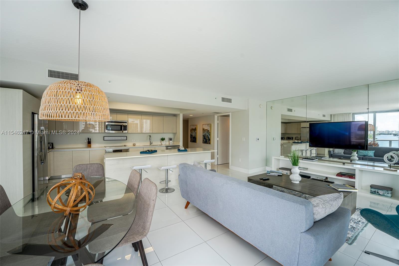 2600 E Hallandale Beach Blvd T701, Hallandale Beach, Florida 33009, 3 Bedrooms Bedrooms, ,3 BathroomsBathrooms,Residential,For Sale,2600 E Hallandale Beach Blvd T701,A11546247