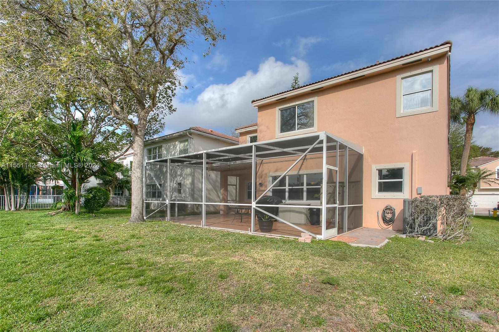 7510 NW 19th Dr, Pembroke Pines, FL 33024, 5 Bedrooms Bedrooms, ,3 BathroomsBathrooms,Residential,For Sale,19th Dr,A11551142