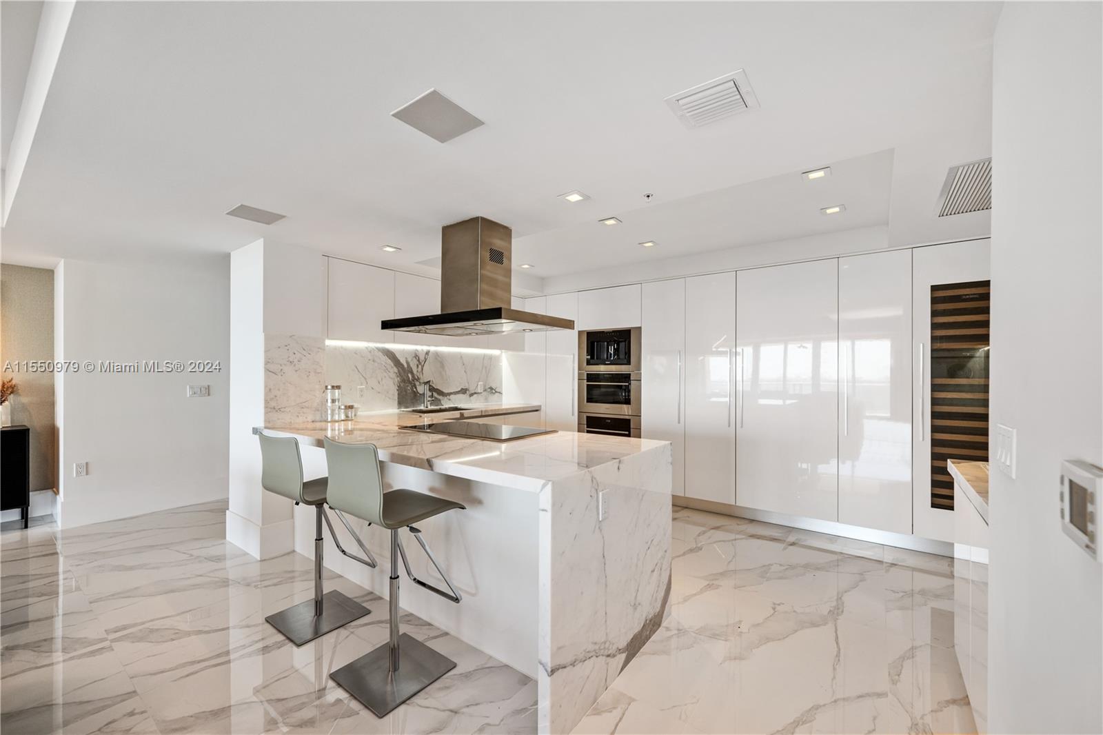 330 Sunny Isles Blvd, Sunny Isles Beach, FL, 33160 United States, 4 Bedrooms Bedrooms, ,4 BathroomsBathrooms,Residential,For Sale,Sunny Isles Blvd,A11550979