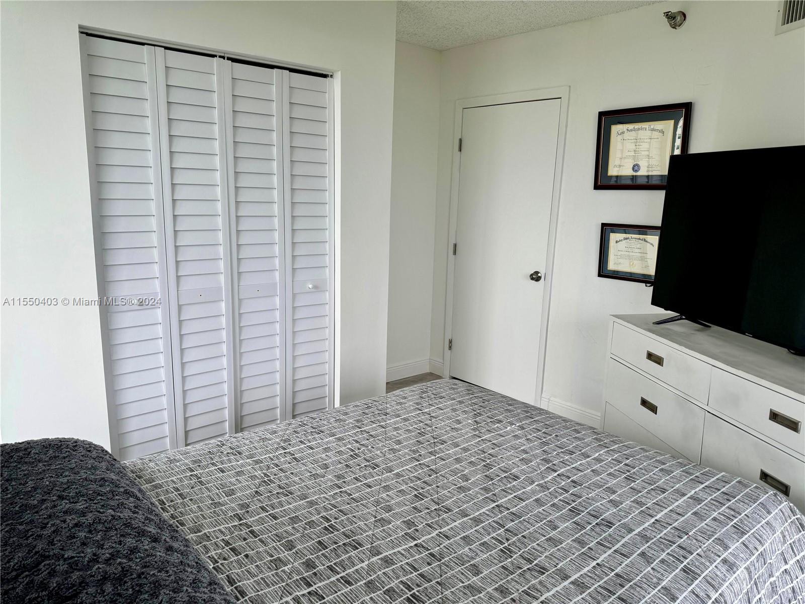 3300 191st St, Aventura, FL, 33180 United States, 2 Bedrooms Bedrooms, ,2 BathroomsBathrooms,Residential,For Sale,191st St,A11550403