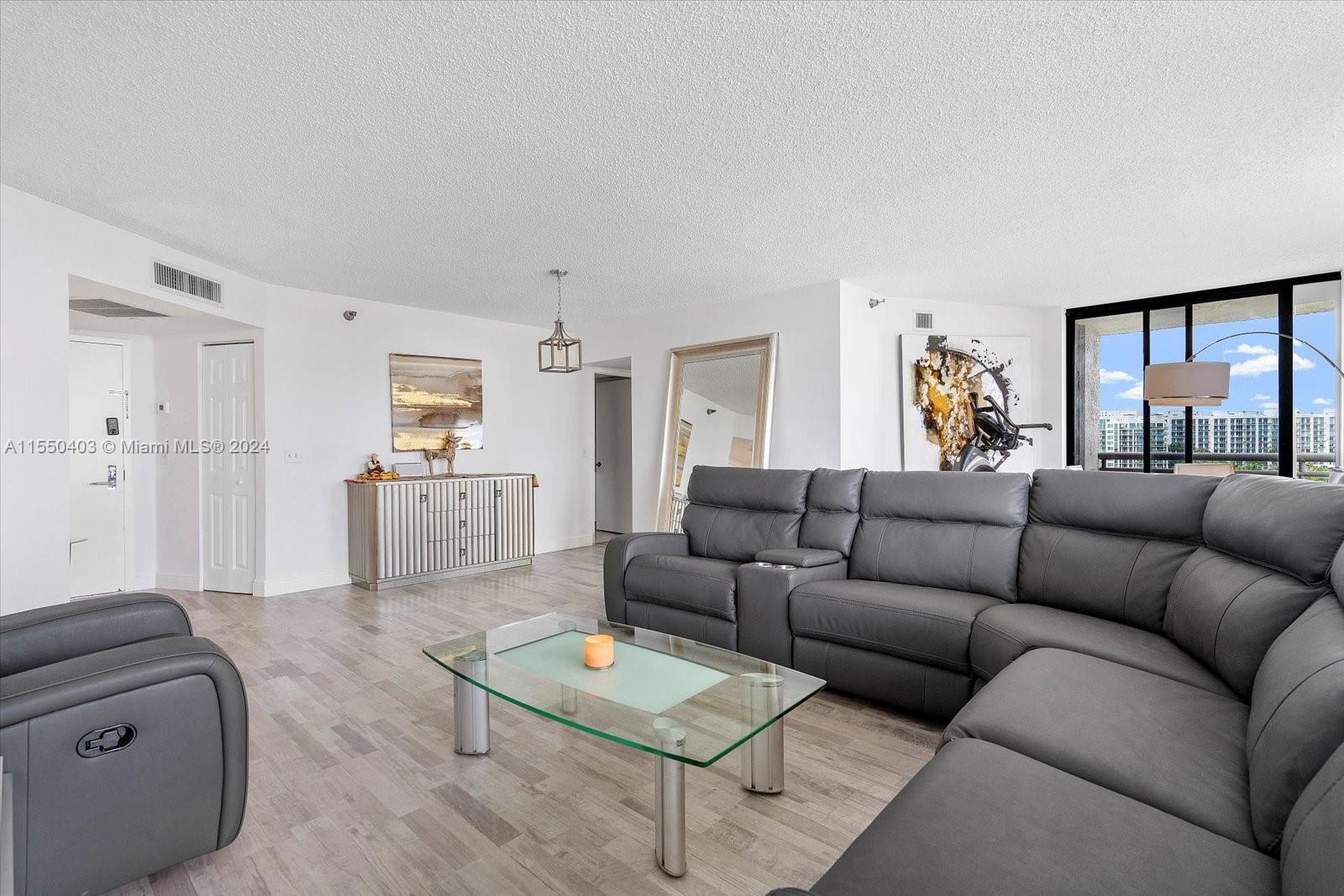 3300 191st St, Aventura, FL, 33180 United States, 2 Bedrooms Bedrooms, ,2 BathroomsBathrooms,Residential,For Sale,191st St,A11550403
