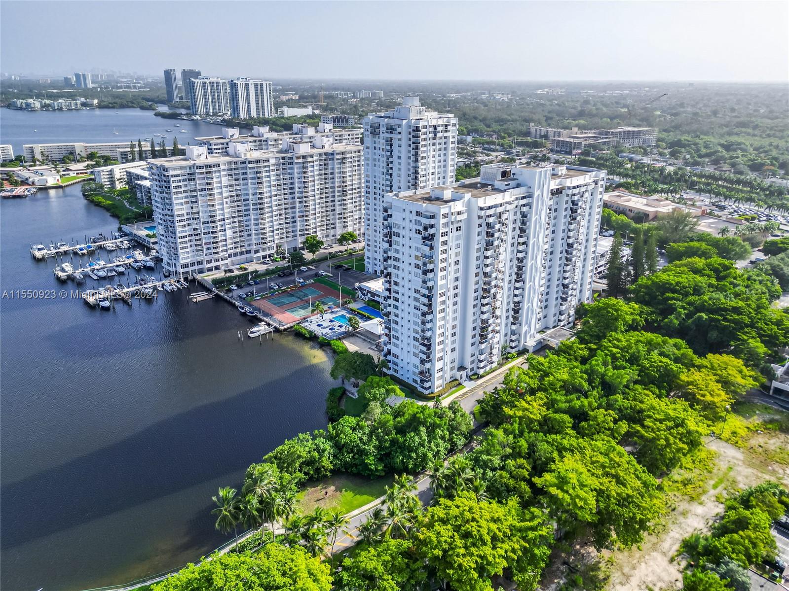 2780 183rd St, Aventura, FL, 33160 United States, 2 Bedrooms Bedrooms, ,2 BathroomsBathrooms,Residential,For Sale,183rd St,A11550923