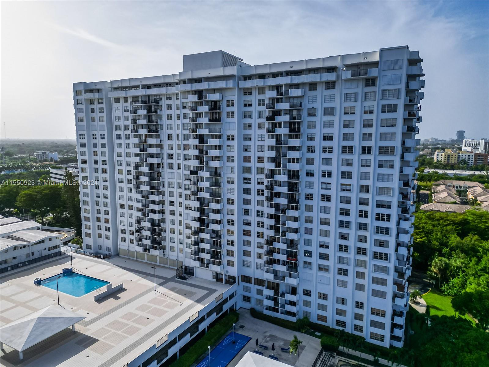 2780 183rd St, Aventura, FL, 33160 United States, 2 Bedrooms Bedrooms, ,2 BathroomsBathrooms,Residential,For Sale,183rd St,A11550923