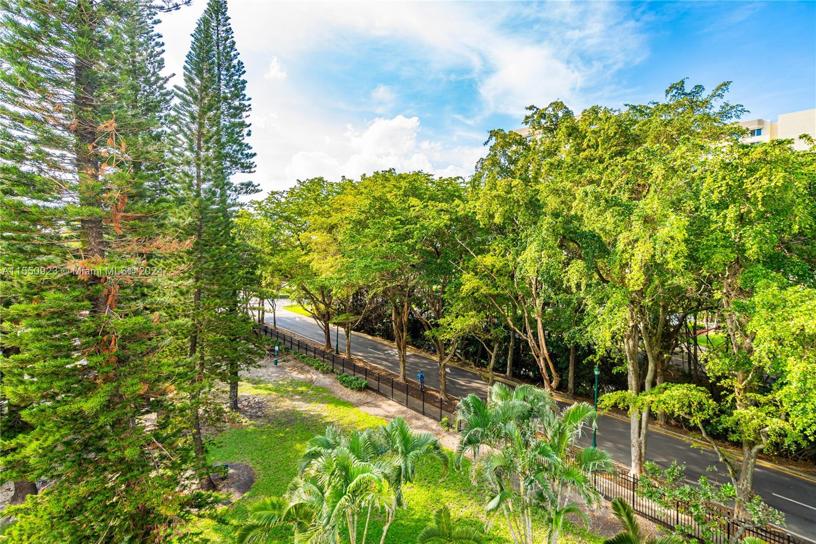 2780 183rd St, Aventura, FL, 33160 United States, 2 Bedrooms Bedrooms, ,2 BathroomsBathrooms,Residential,For Sale,183rd St,A11550923