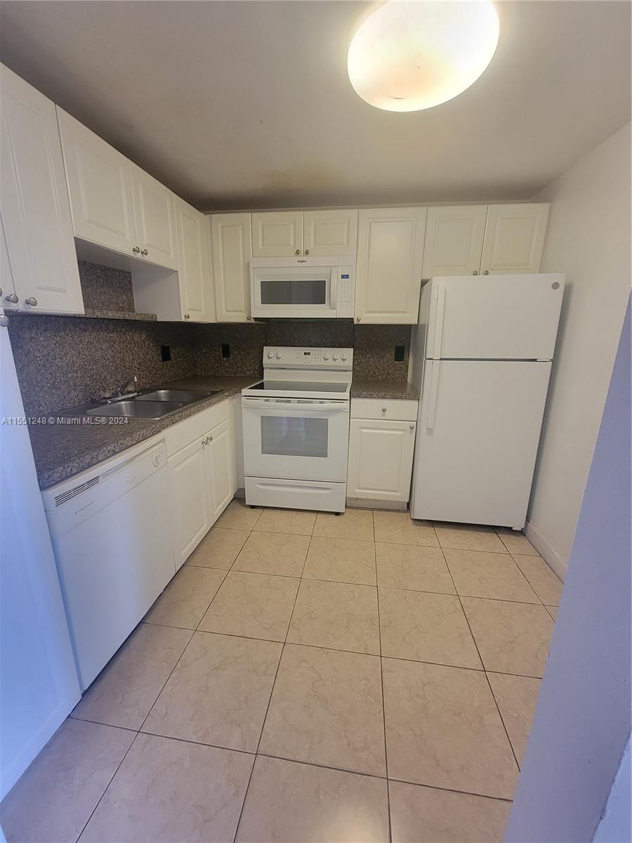 1505 Crescent Cir, Lake Park, FL, 33403 United States, 2 Bedrooms Bedrooms, ,1 BathroomBathrooms,Residential,For Sale,Crescent Cir,A11551248
