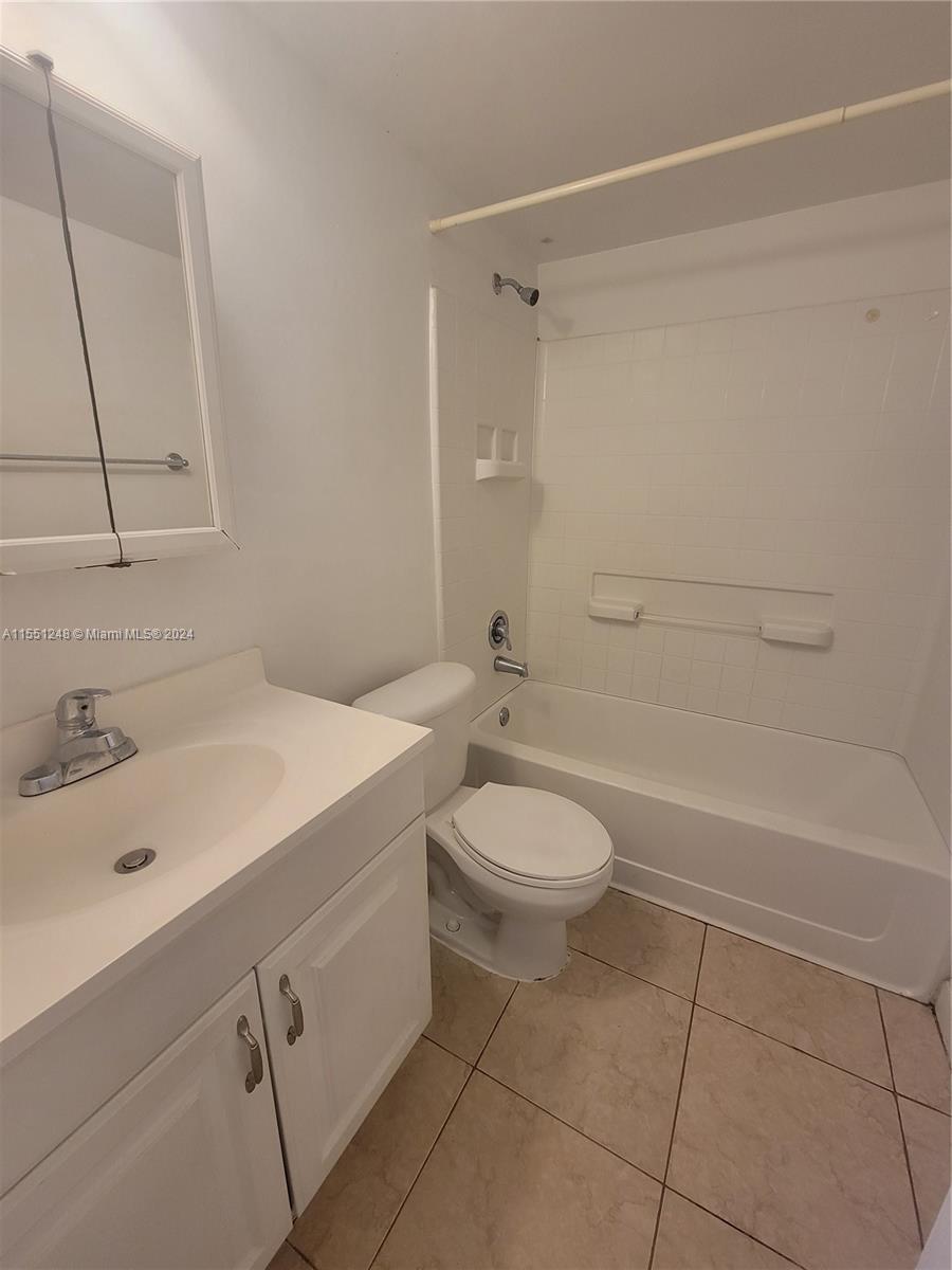 1505 Crescent Cir, Lake Park, FL, 33403 United States, 2 Bedrooms Bedrooms, ,1 BathroomBathrooms,Residential,For Sale,Crescent Cir,A11551248