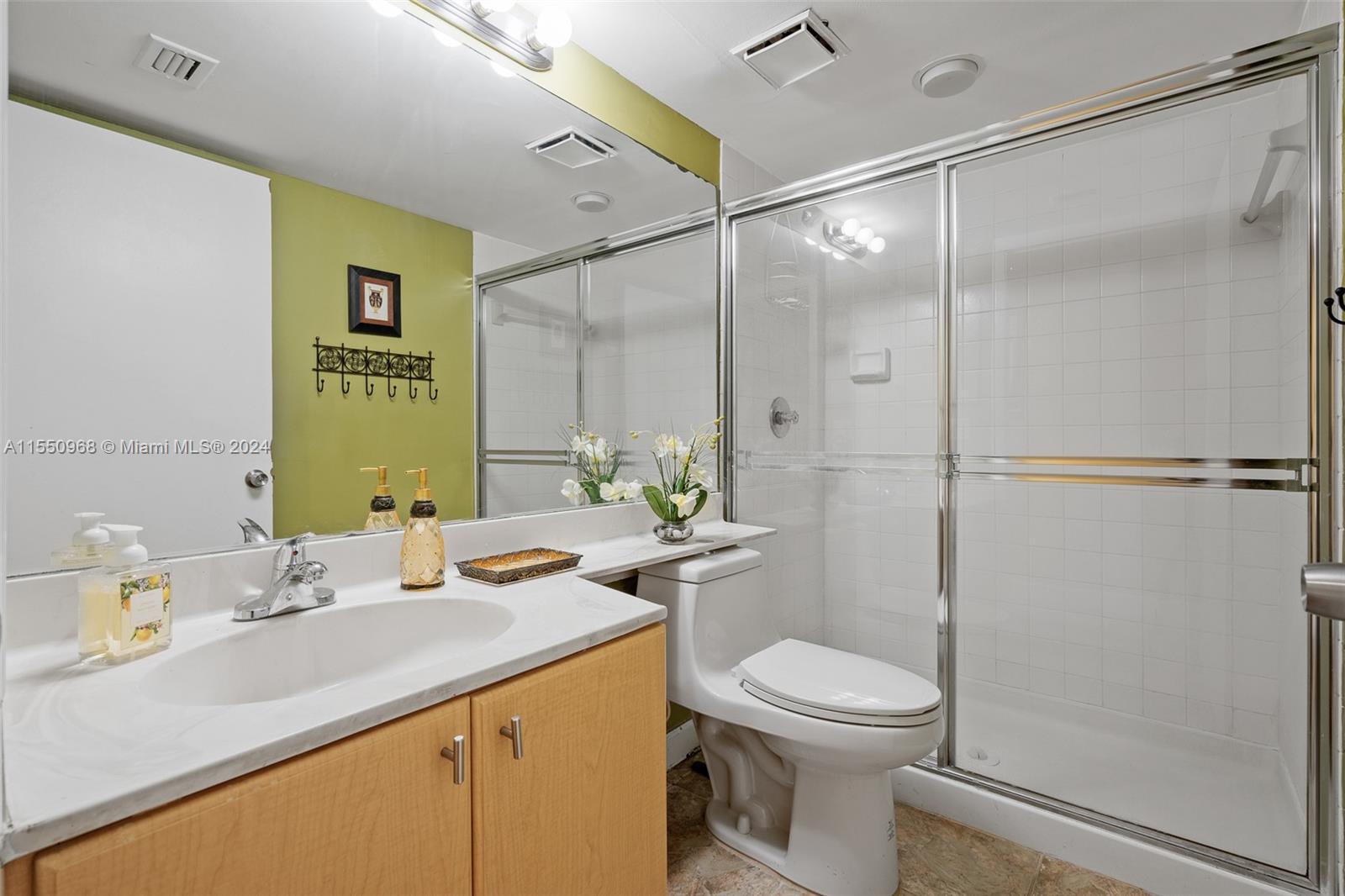 6701 116th Ct, Miami, FL, 33173 United States, 2 Bedrooms Bedrooms, ,2 BathroomsBathrooms,Residential,For Sale,116th Ct,A11550968