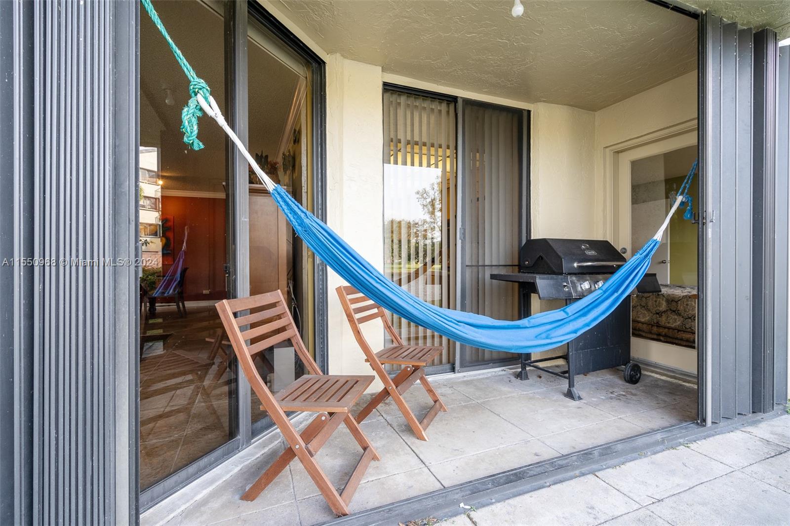 6701 116th Ct, Miami, FL, 33173 United States, 2 Bedrooms Bedrooms, ,2 BathroomsBathrooms,Residential,For Sale,116th Ct,A11550968