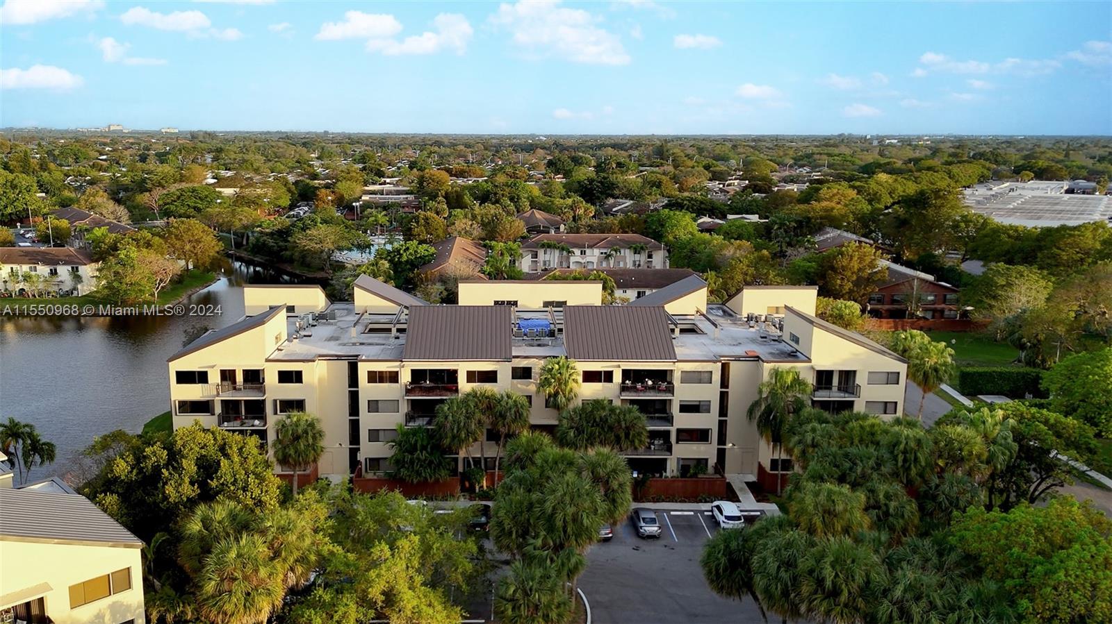 6701 116th Ct, Miami, FL, 33173 United States, 2 Bedrooms Bedrooms, ,2 BathroomsBathrooms,Residential,For Sale,116th Ct,A11550968