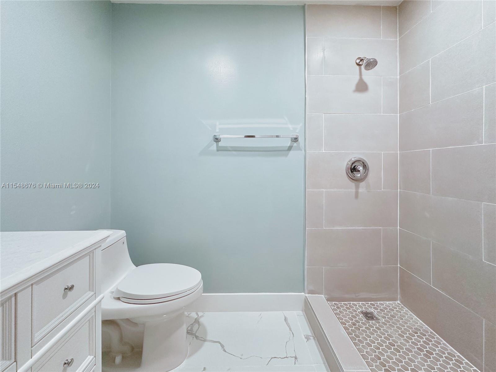 10014 Hammocks Blvd, Miami, FL, 33196 United States, 2 Bedrooms Bedrooms, ,2 BathroomsBathrooms,Residential,For Sale,Hammocks Blvd,A11548676