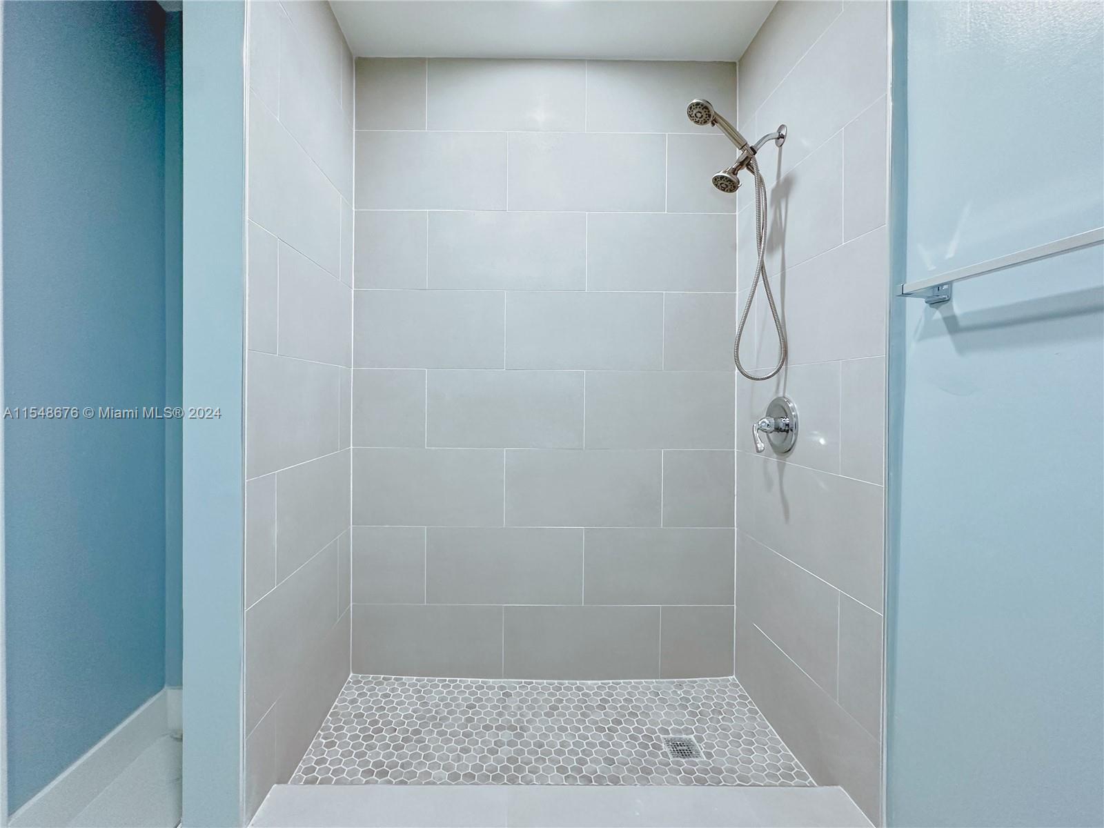 10014 Hammocks Blvd, Miami, FL, 33196 United States, 2 Bedrooms Bedrooms, ,2 BathroomsBathrooms,Residential,For Sale,Hammocks Blvd,A11548676