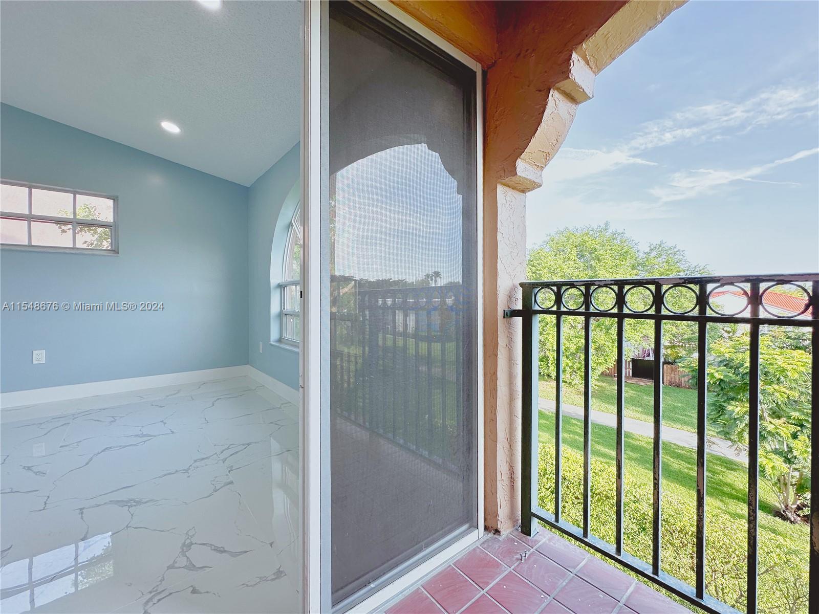 10014 Hammocks Blvd, Miami, FL, 33196 United States, 2 Bedrooms Bedrooms, ,2 BathroomsBathrooms,Residential,For Sale,Hammocks Blvd,A11548676