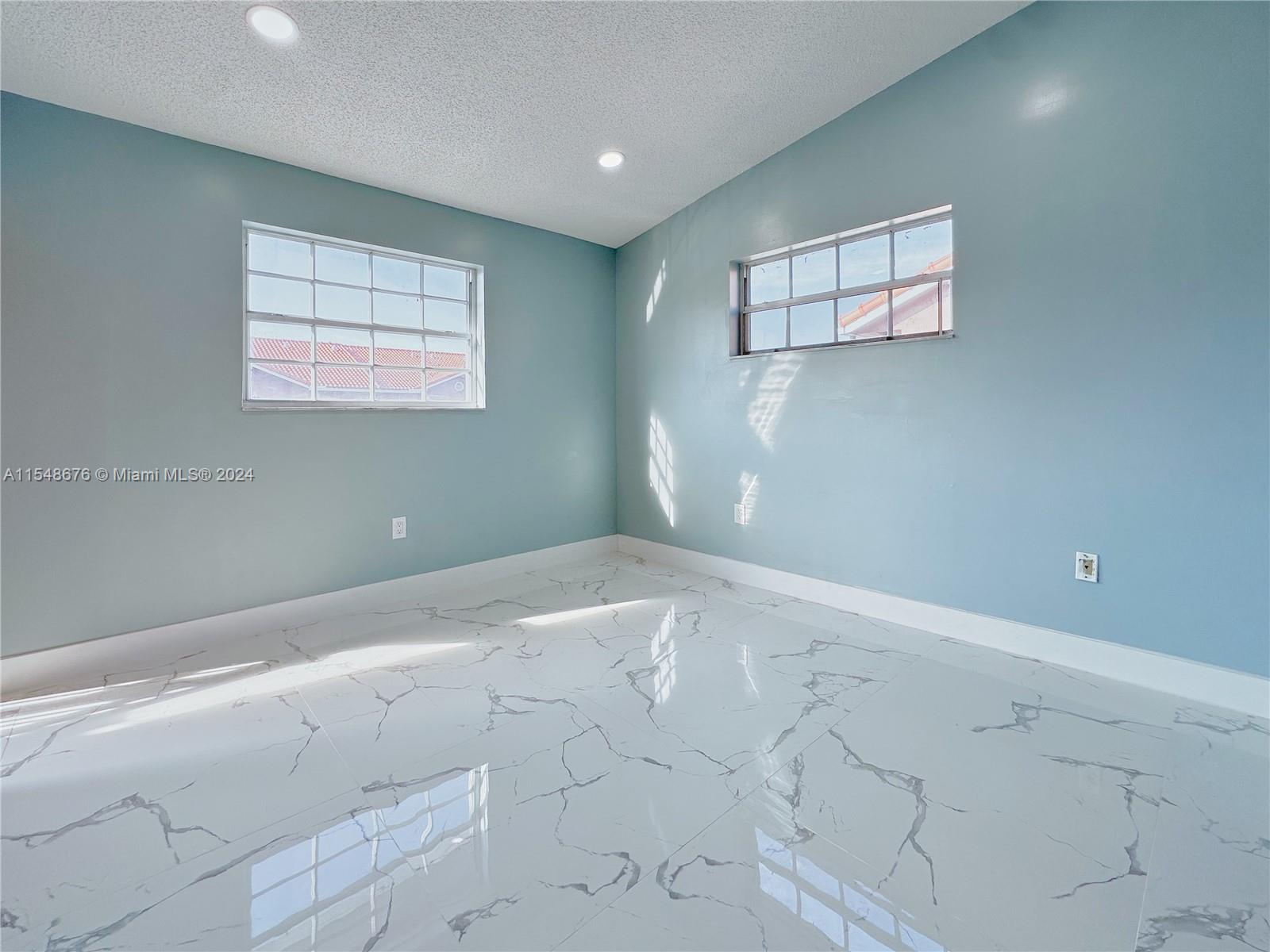 10014 Hammocks Blvd, Miami, FL, 33196 United States, 2 Bedrooms Bedrooms, ,2 BathroomsBathrooms,Residential,For Sale,Hammocks Blvd,A11548676