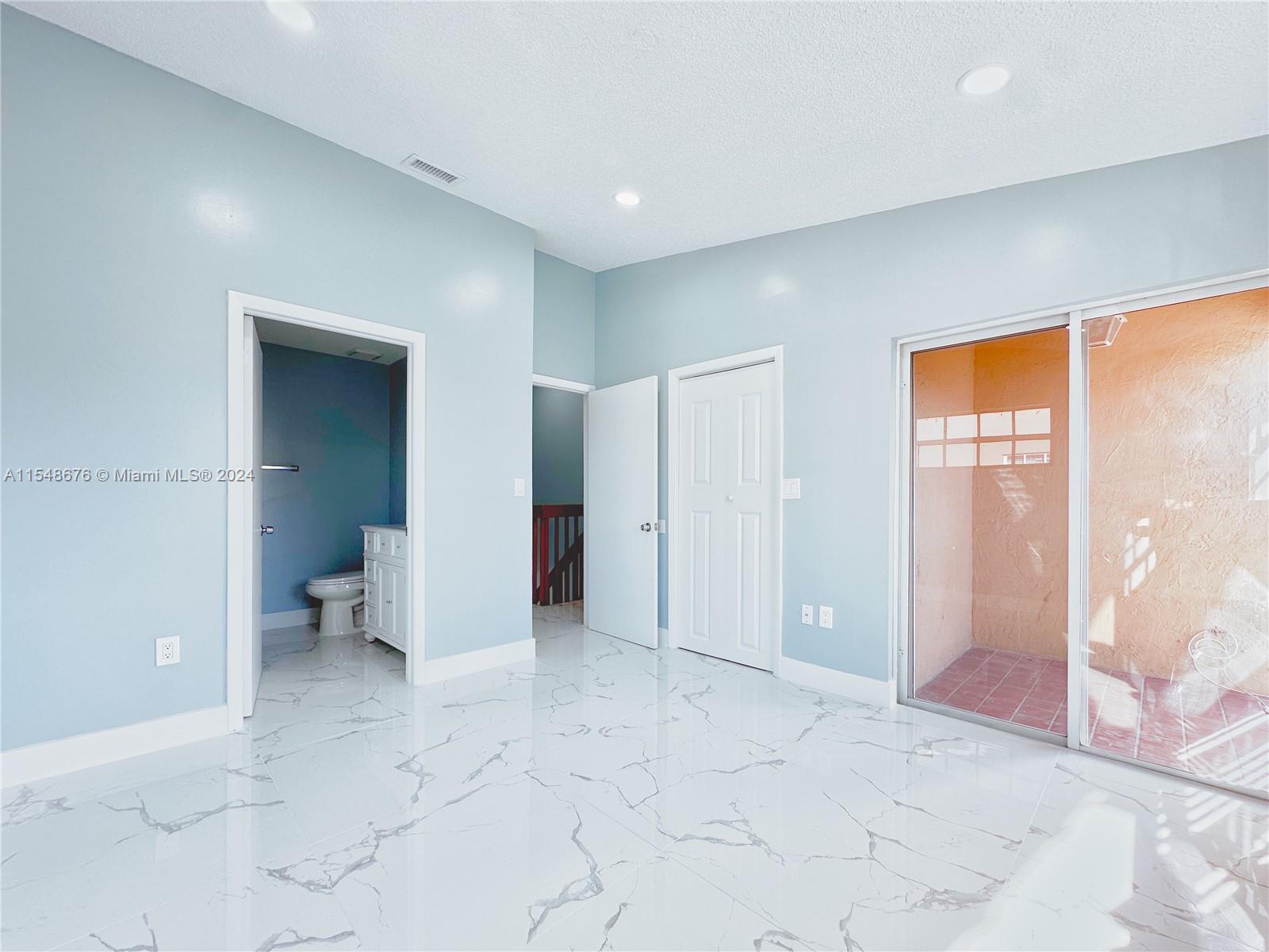 10014 Hammocks Blvd, Miami, FL, 33196 United States, 2 Bedrooms Bedrooms, ,2 BathroomsBathrooms,Residential,For Sale,Hammocks Blvd,A11548676
