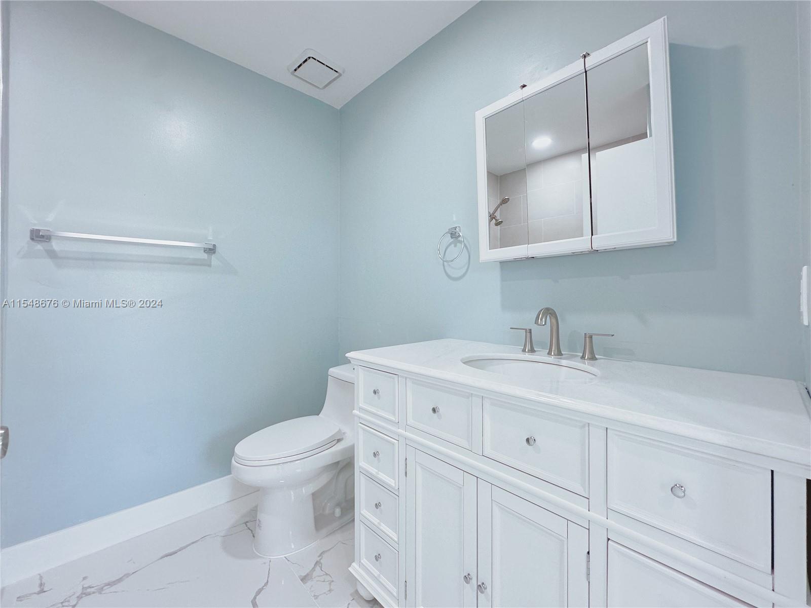 10014 Hammocks Blvd, Miami, FL, 33196 United States, 2 Bedrooms Bedrooms, ,2 BathroomsBathrooms,Residential,For Sale,Hammocks Blvd,A11548676