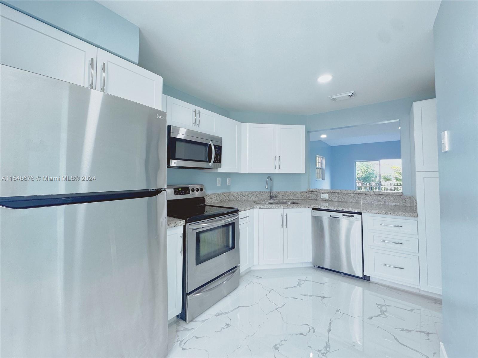 10014 Hammocks Blvd, Miami, FL, 33196 United States, 2 Bedrooms Bedrooms, ,2 BathroomsBathrooms,Residential,For Sale,Hammocks Blvd,A11548676