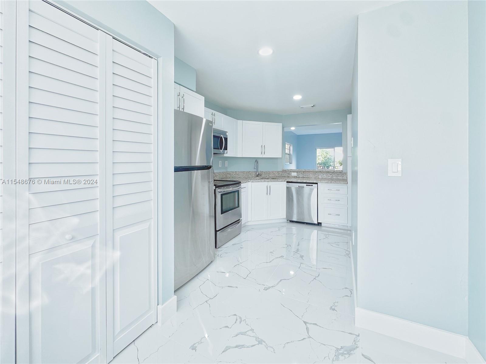 10014 Hammocks Blvd, Miami, FL, 33196 United States, 2 Bedrooms Bedrooms, ,2 BathroomsBathrooms,Residential,For Sale,Hammocks Blvd,A11548676