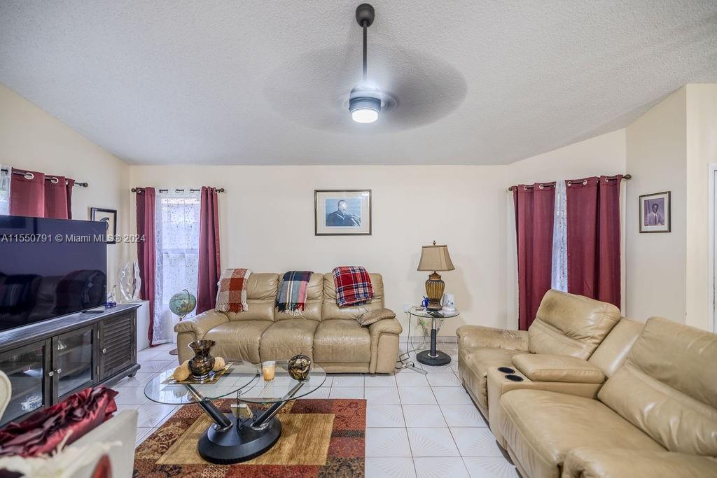 7433 12th Ct, North Lauderdale, FL, 33068 United States, 3 Bedrooms Bedrooms, ,2 BathroomsBathrooms,Residential,For Sale,12th Ct,A11550791