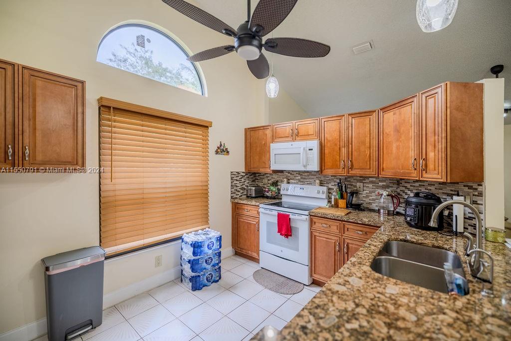 7433 12th Ct, North Lauderdale, FL, 33068 United States, 3 Bedrooms Bedrooms, ,2 BathroomsBathrooms,Residential,For Sale,12th Ct,A11550791