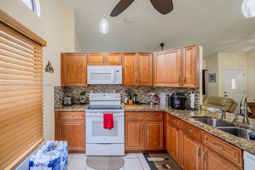 7433 12th Ct, North Lauderdale, FL, 33068 United States, 3 Bedrooms Bedrooms, ,2 BathroomsBathrooms,Residential,For Sale,12th Ct,A11550791