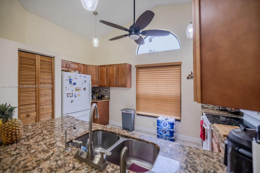 7433 12th Ct, North Lauderdale, FL, 33068 United States, 3 Bedrooms Bedrooms, ,2 BathroomsBathrooms,Residential,For Sale,12th Ct,A11550791
