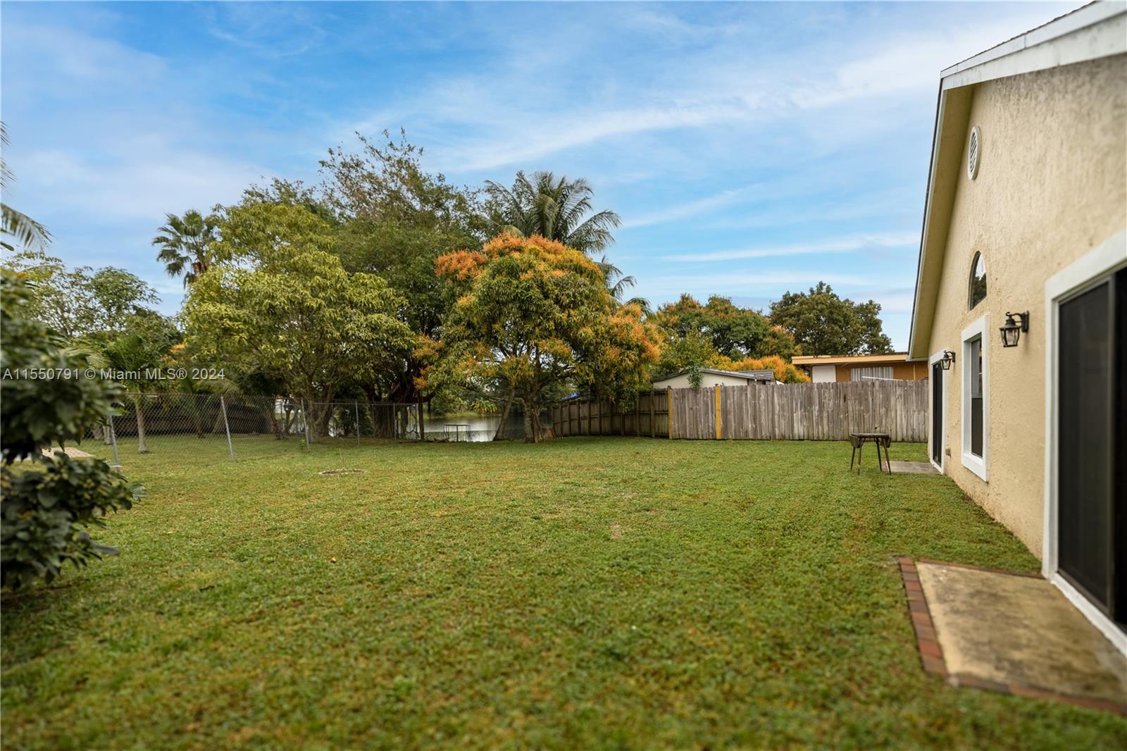 7433 12th Ct, North Lauderdale, FL, 33068 United States, 3 Bedrooms Bedrooms, ,2 BathroomsBathrooms,Residential,For Sale,12th Ct,A11550791