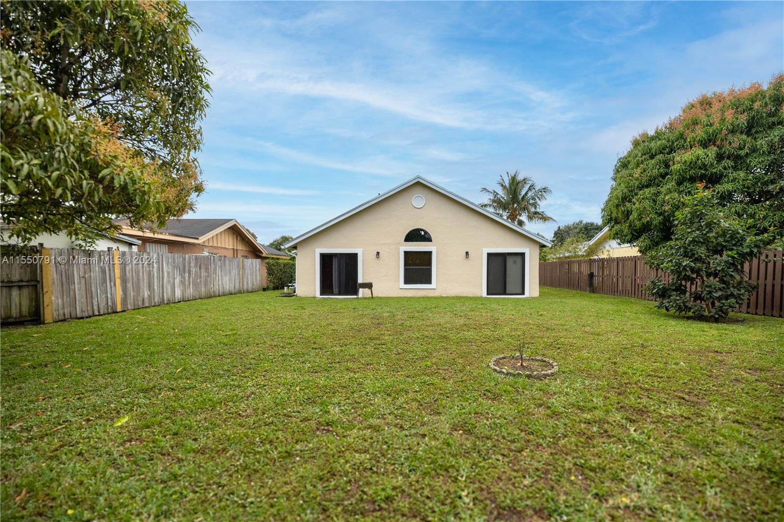 7433 12th Ct, North Lauderdale, FL, 33068 United States, 3 Bedrooms Bedrooms, ,2 BathroomsBathrooms,Residential,For Sale,12th Ct,A11550791