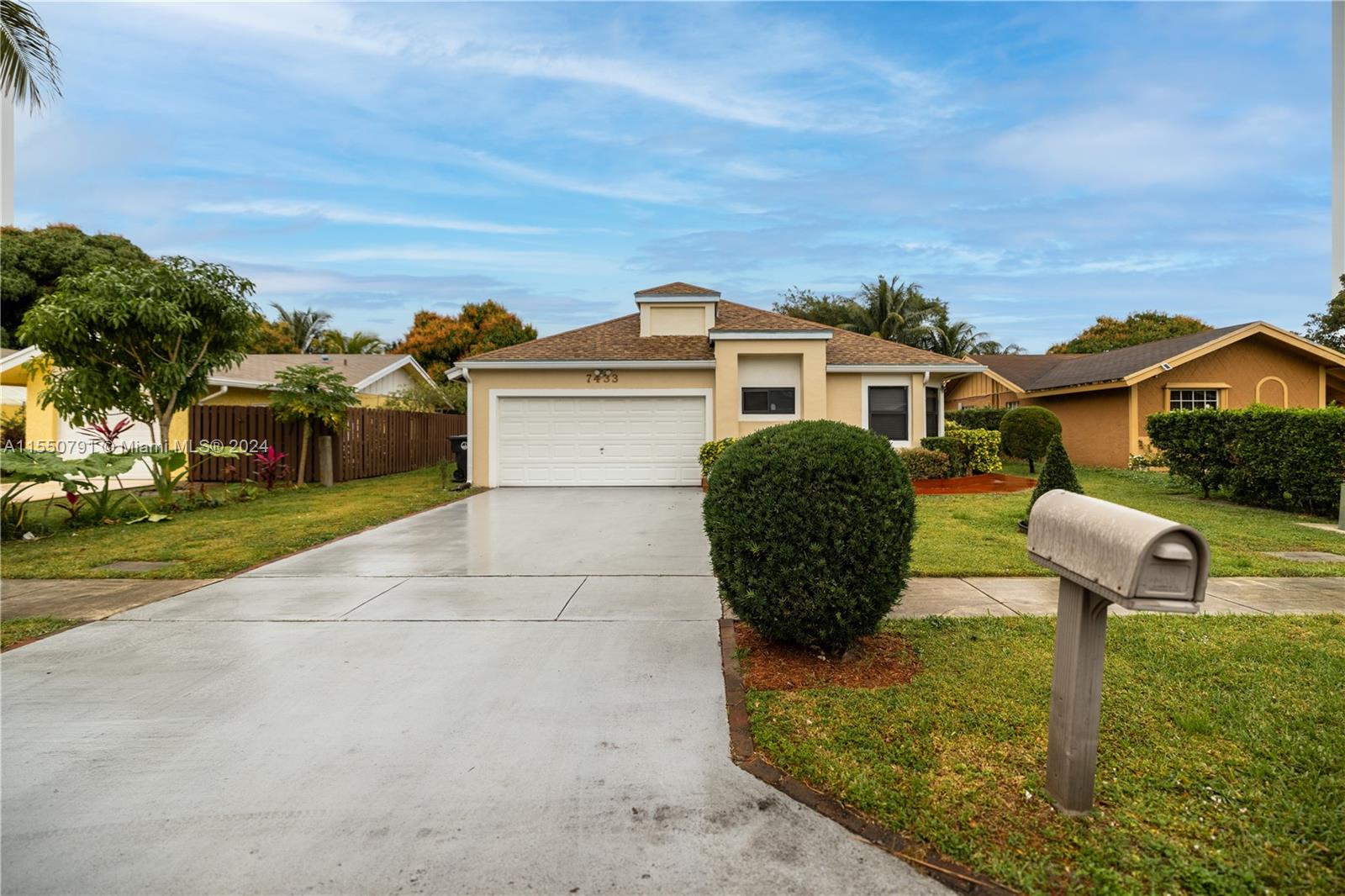 7433 12th Ct, North Lauderdale, FL, 33068 United States, 3 Bedrooms Bedrooms, ,2 BathroomsBathrooms,Residential,For Sale,12th Ct,A11550791