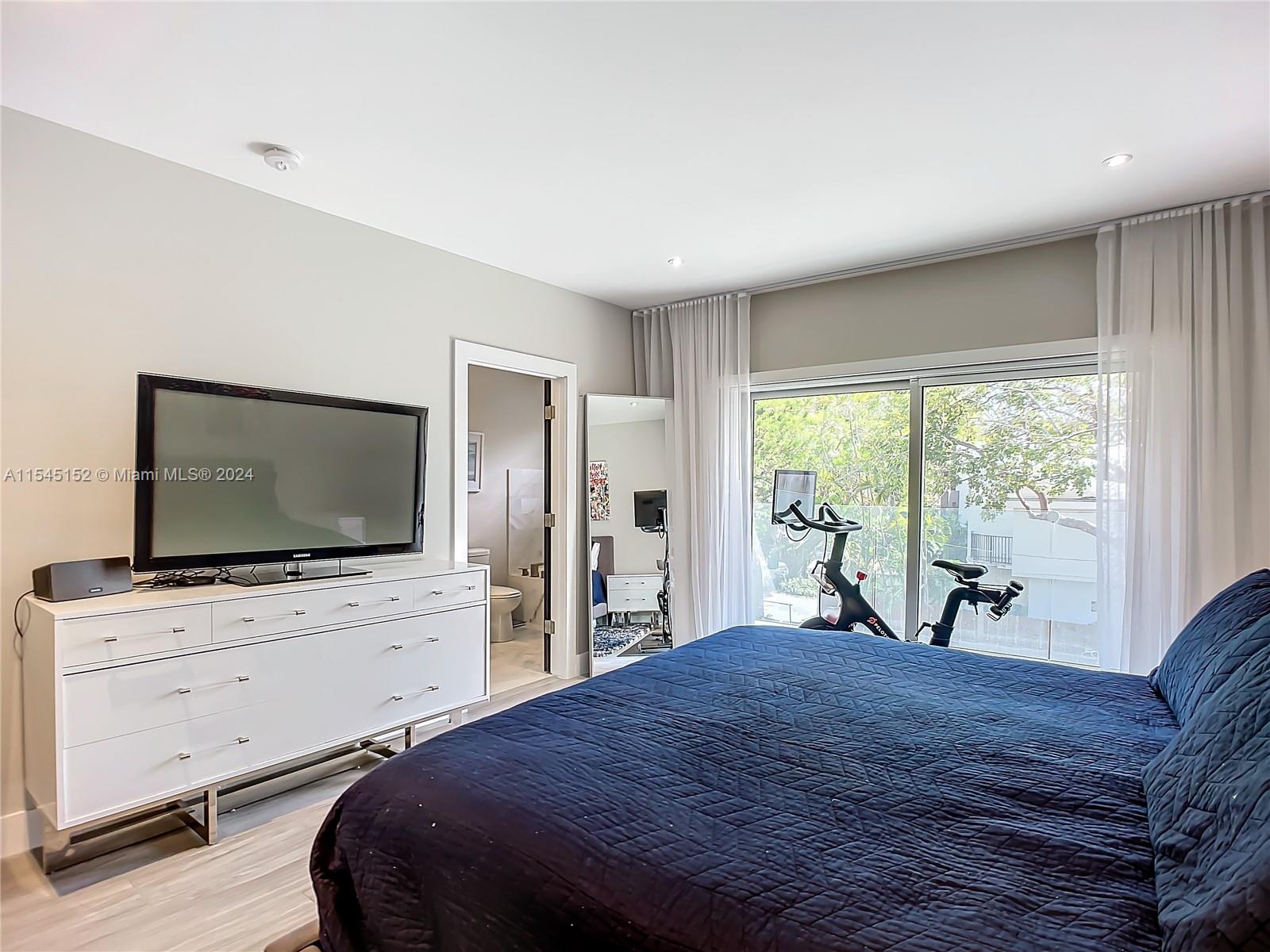3203 Matilda St, Miami, FL, 33133 United States, 3 Bedrooms Bedrooms, ,2 BathroomsBathrooms,Residential,For Sale,Matilda St,A11545152