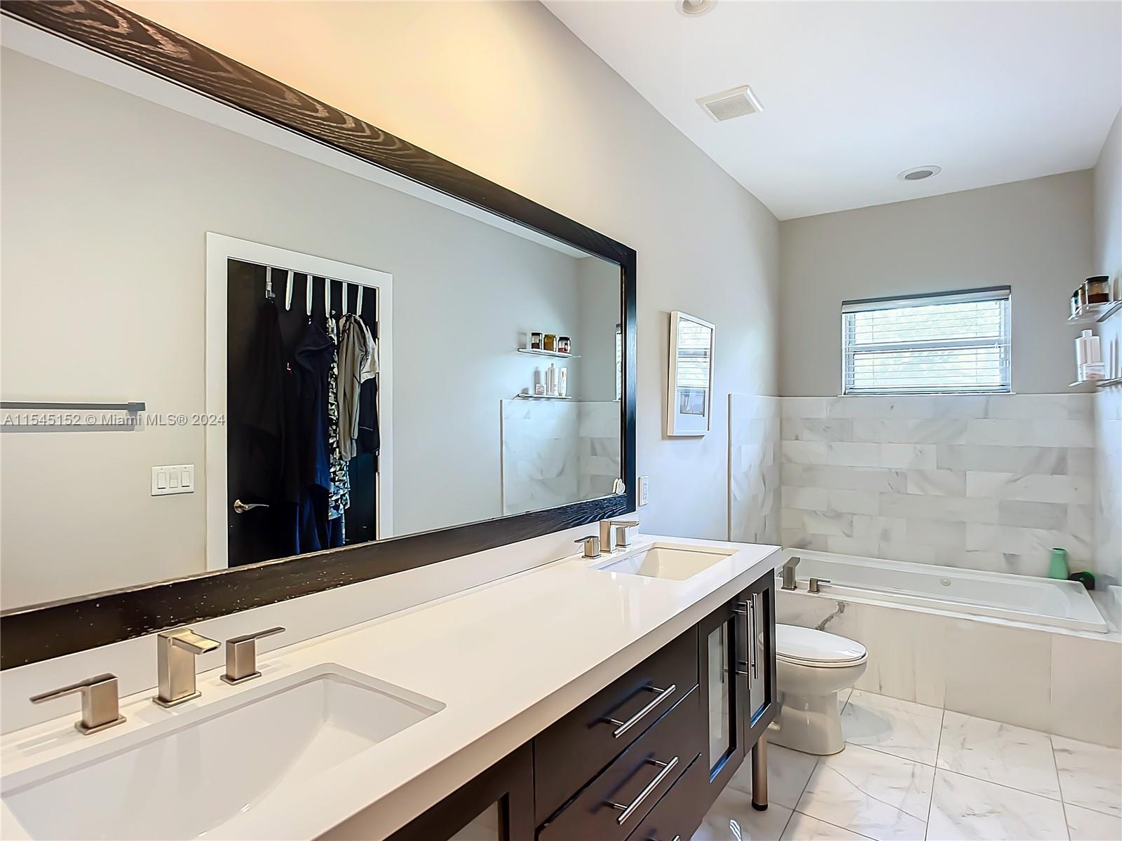 3203 Matilda St, Miami, FL, 33133 United States, 3 Bedrooms Bedrooms, ,2 BathroomsBathrooms,Residential,For Sale,Matilda St,A11545152