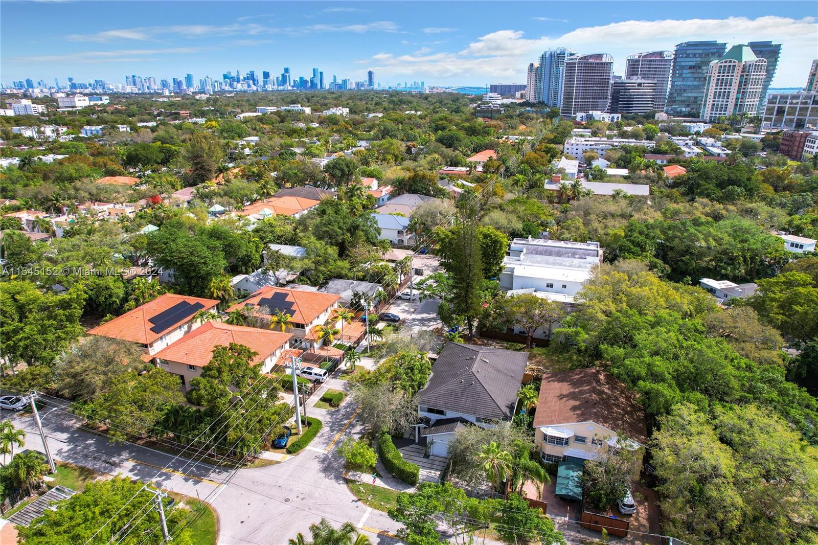 3203 Matilda St, Miami, FL, 33133 United States, 3 Bedrooms Bedrooms, ,2 BathroomsBathrooms,Residential,For Sale,Matilda St,A11545152