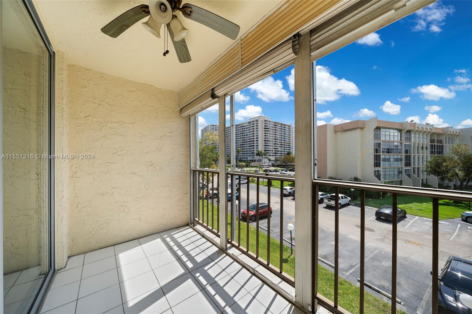801 Three Islands Blvd, Hallandale Beach, FL, 33009 United States, 1 Bedroom Bedrooms, ,2 BathroomsBathrooms,Residential,For Sale,Three Islands Blvd,A11551316