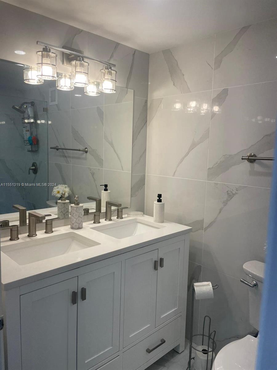 3725 S Ocean Dr 924, Hollywood, Florida 33019, 2 Bedrooms Bedrooms, ,2 BathroomsBathrooms,Residential,For Sale,3725 S Ocean Dr 924,A11551319