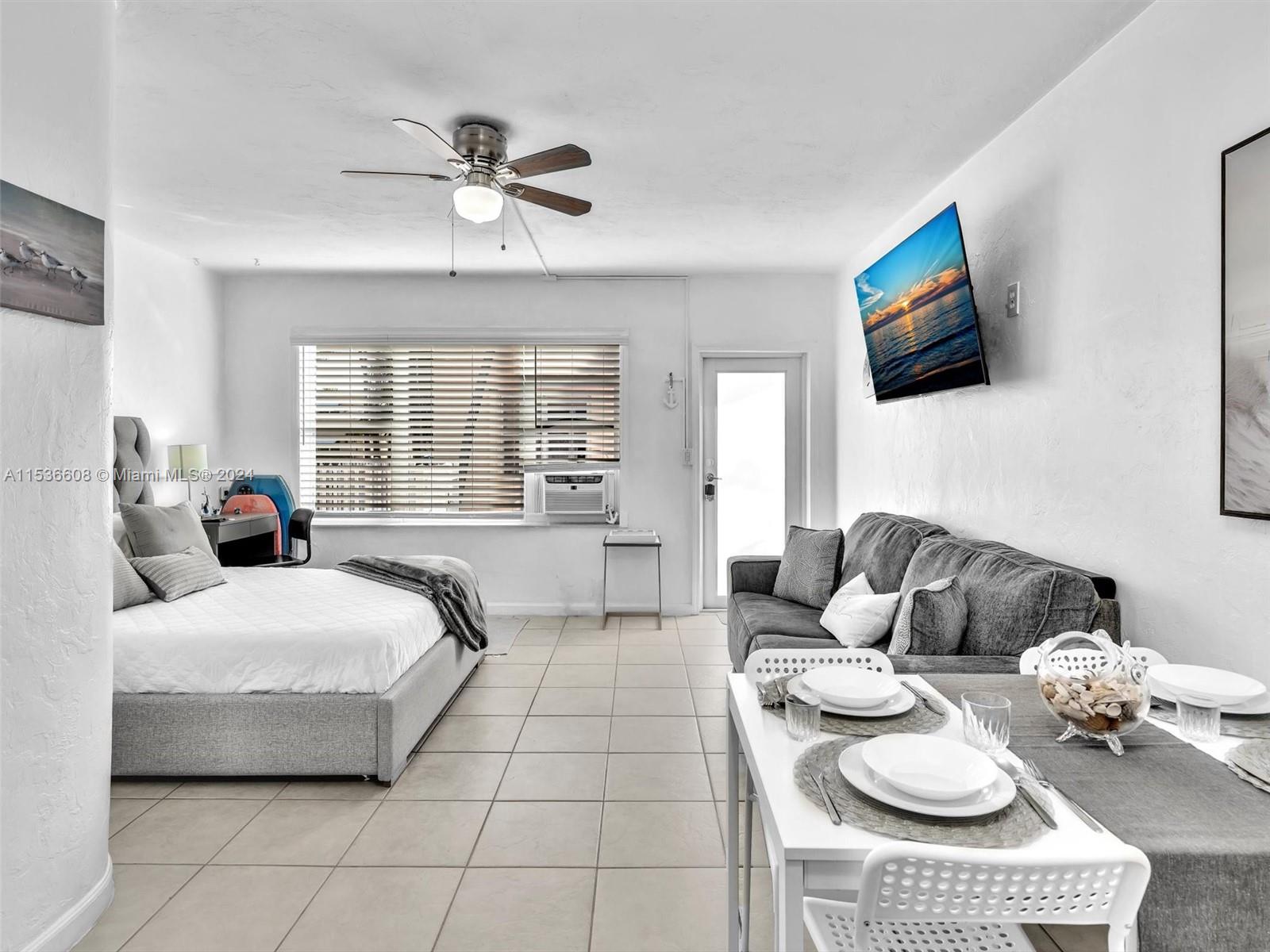 320 Arthur St 17, Hollywood, Florida 33019, 1 Bedroom Bedrooms, ,1 BathroomBathrooms,Residential,For Sale,320 Arthur St 17,A11536608