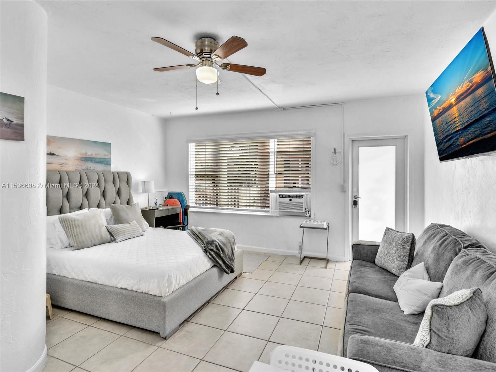 320 Arthur St 17, Hollywood, Florida 33019, 1 Bedroom Bedrooms, ,1 BathroomBathrooms,Residential,For Sale,320 Arthur St 17,A11536608