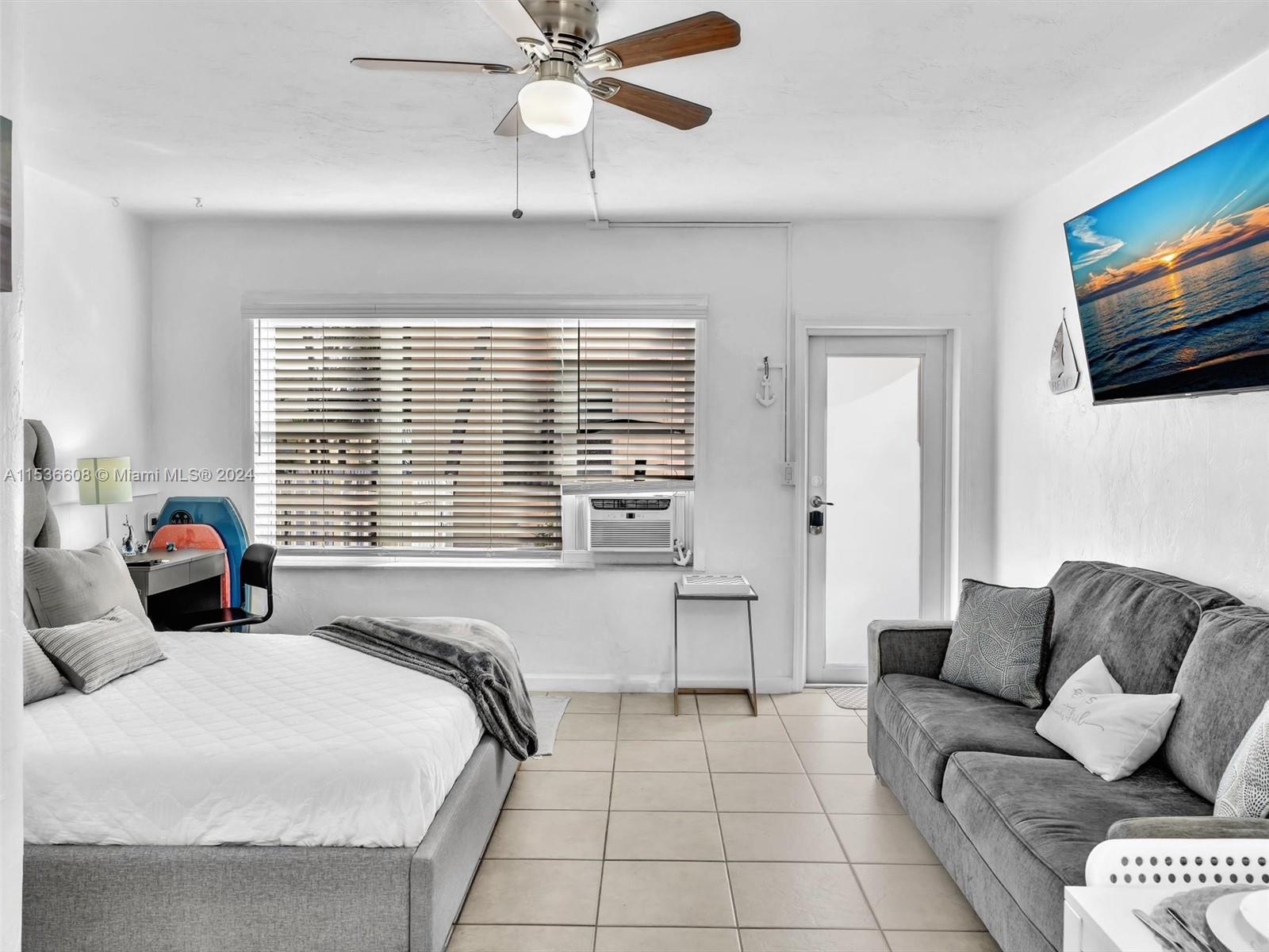 320 Arthur St 17, Hollywood, Florida 33019, 1 Bedroom Bedrooms, ,1 BathroomBathrooms,Residential,For Sale,320 Arthur St 17,A11536608