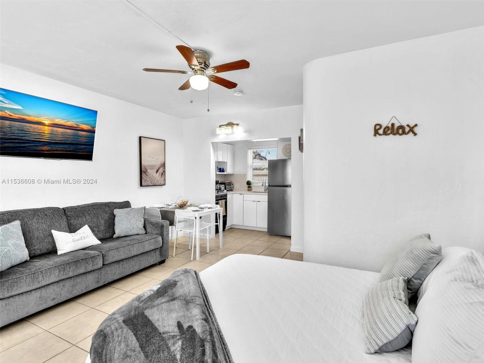 320 Arthur St 17, Hollywood, Florida 33019, 1 Bedroom Bedrooms, ,1 BathroomBathrooms,Residential,For Sale,320 Arthur St 17,A11536608