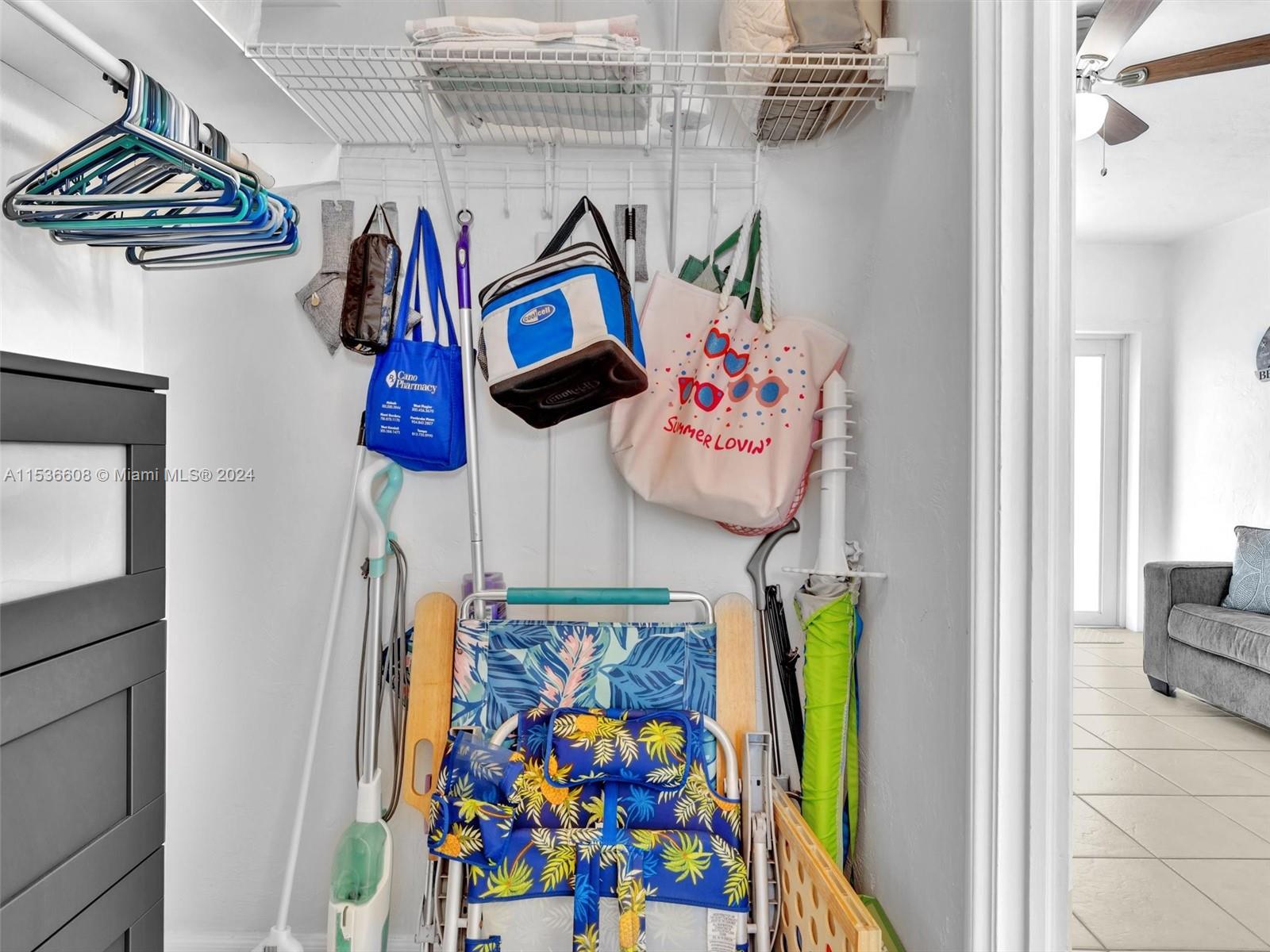 320 Arthur St 17, Hollywood, Florida 33019, 1 Bedroom Bedrooms, ,1 BathroomBathrooms,Residential,For Sale,320 Arthur St 17,A11536608