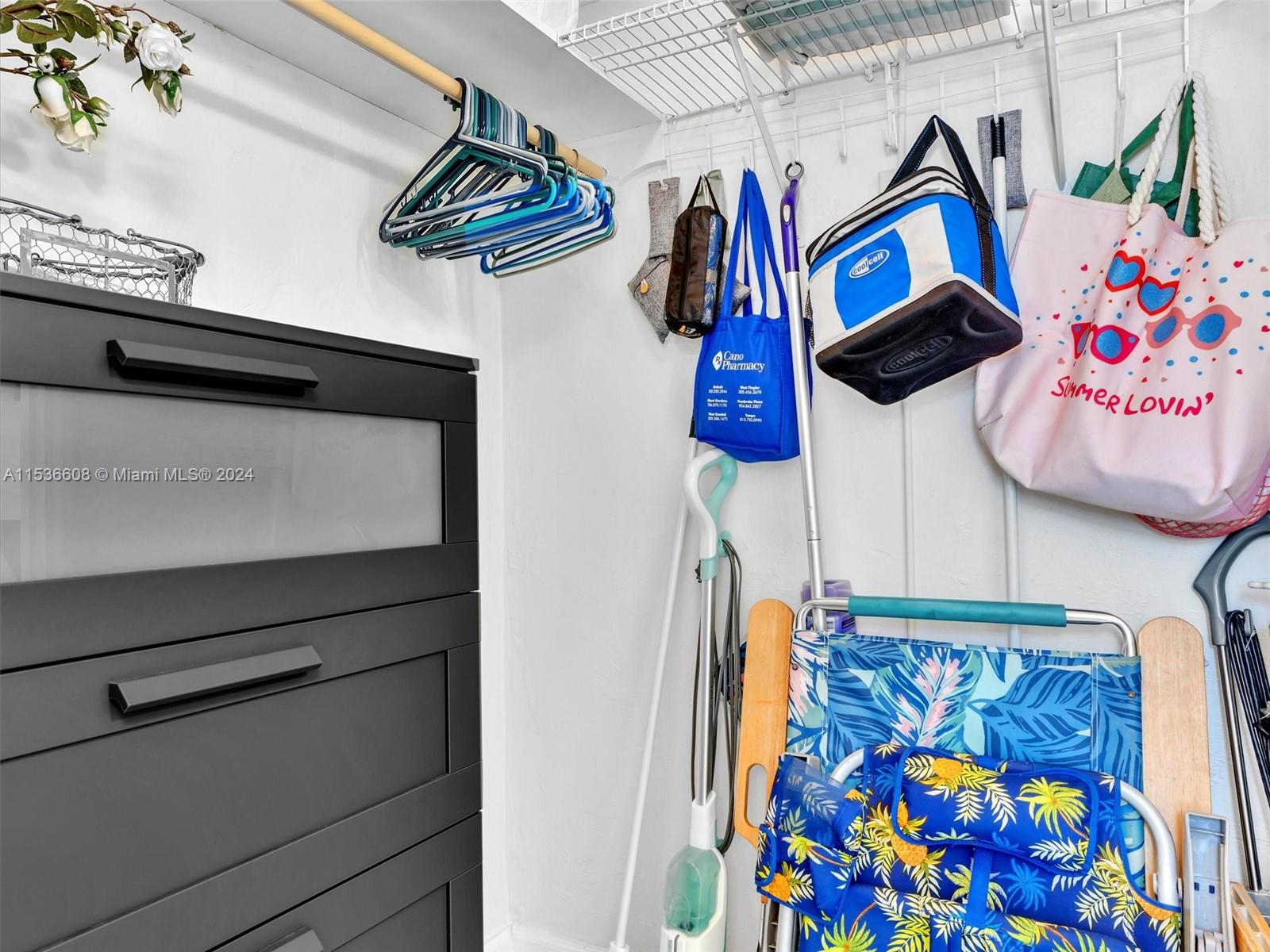 320 Arthur St 17, Hollywood, Florida 33019, 1 Bedroom Bedrooms, ,1 BathroomBathrooms,Residential,For Sale,320 Arthur St 17,A11536608