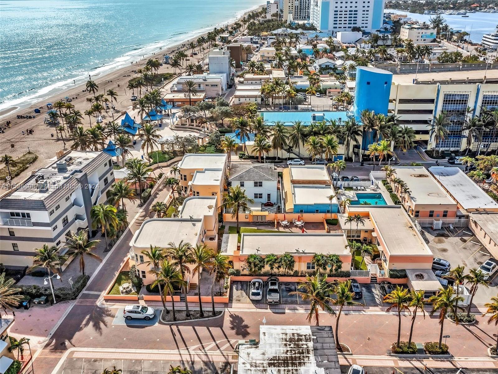 320 Arthur St 17, Hollywood, Florida 33019, 1 Bedroom Bedrooms, ,1 BathroomBathrooms,Residential,For Sale,320 Arthur St 17,A11536608