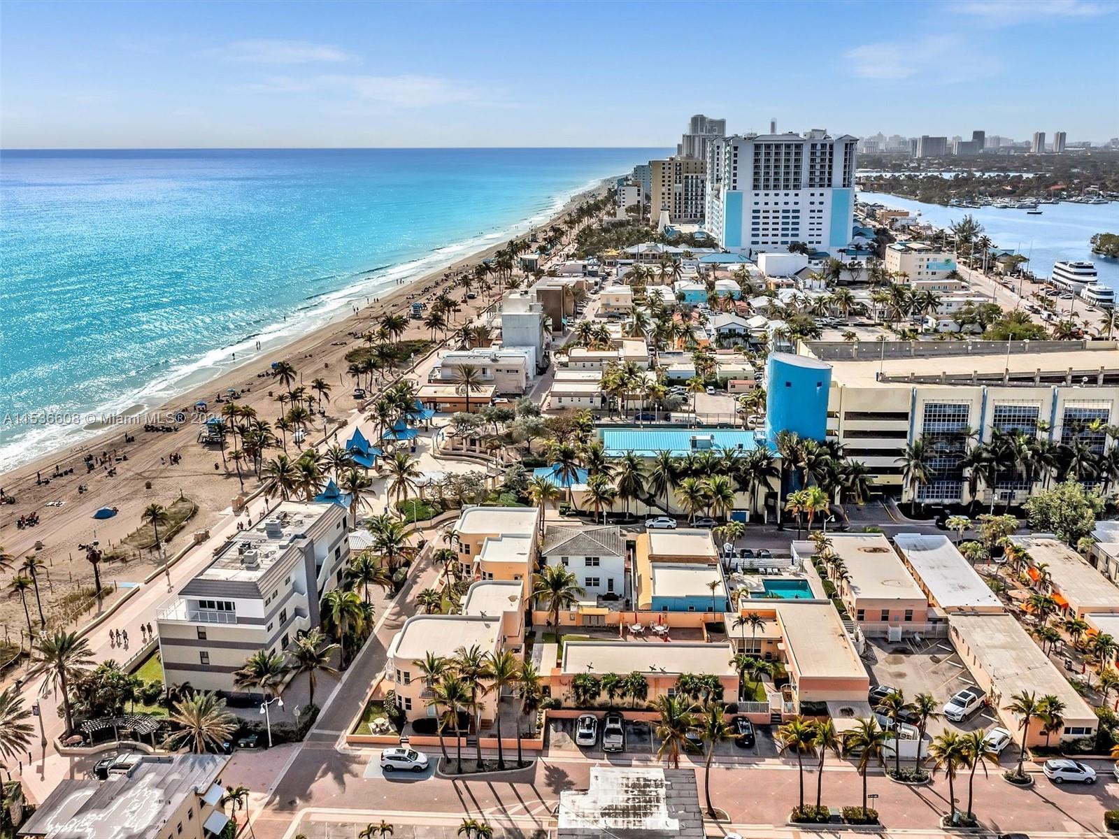 320 Arthur St 17, Hollywood, Florida 33019, 1 Bedroom Bedrooms, ,1 BathroomBathrooms,Residential,For Sale,320 Arthur St 17,A11536608