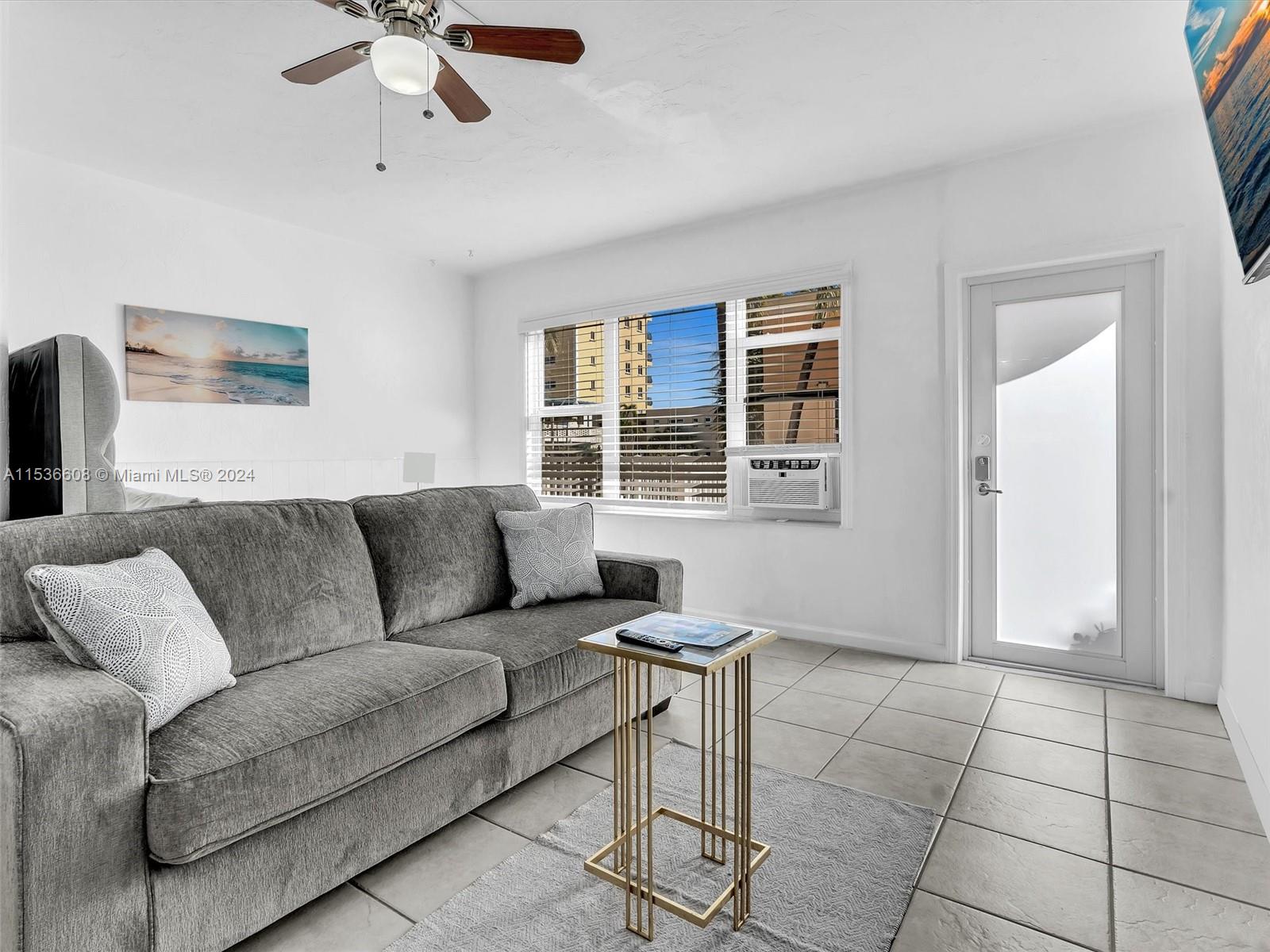 320 Arthur St 17, Hollywood, Florida 33019, 1 Bedroom Bedrooms, ,1 BathroomBathrooms,Residential,For Sale,320 Arthur St 17,A11536608