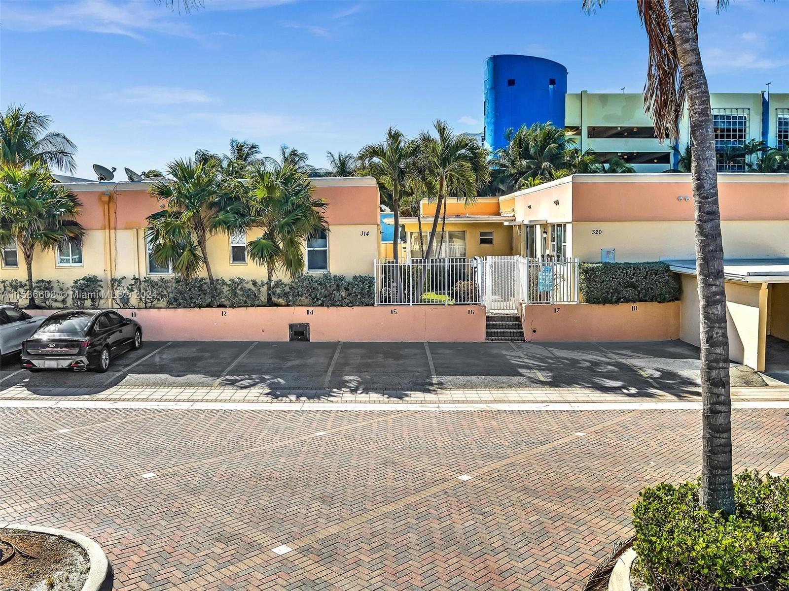 320 Arthur St, Hollywood, FL, 33019 United States, 1 Bedroom Bedrooms, ,1 BathroomBathrooms,Residential,For Sale,Arthur St,A11536608