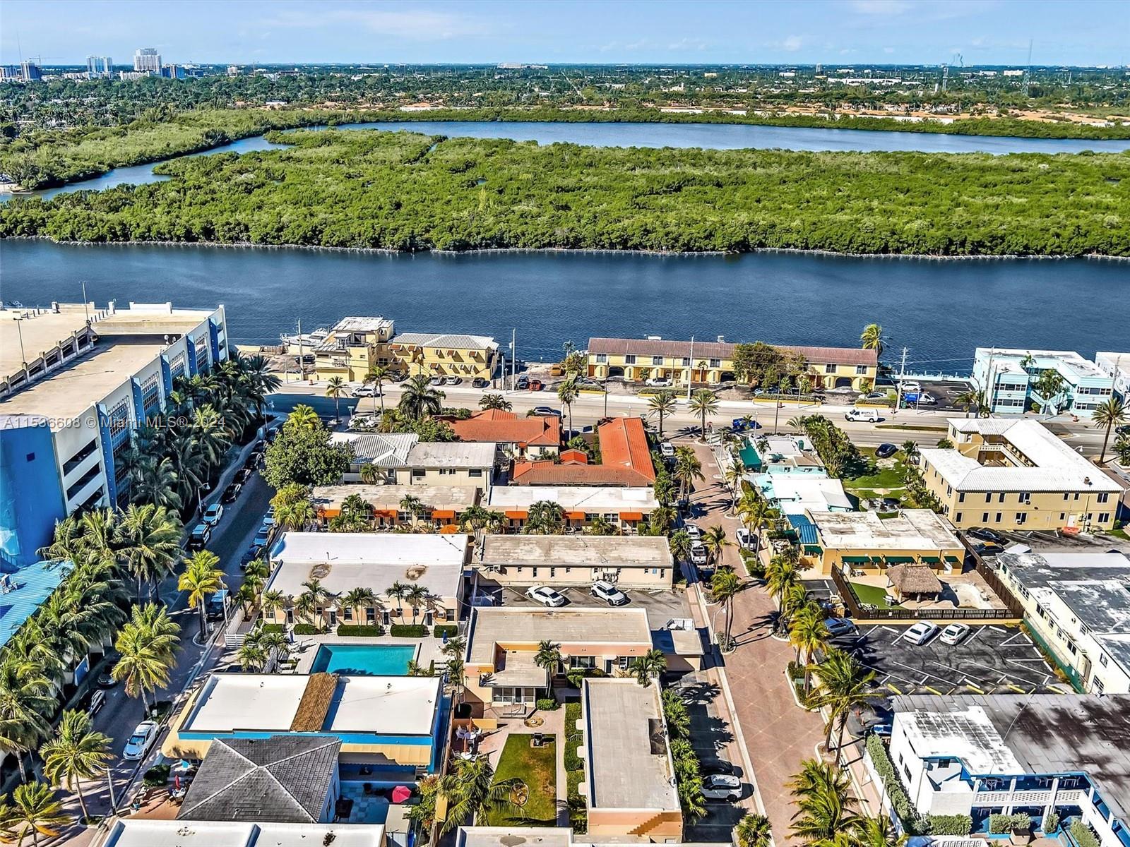 320 Arthur St, Hollywood, FL, 33019 United States, 1 Bedroom Bedrooms, ,1 BathroomBathrooms,Residential,For Sale,Arthur St,A11536608