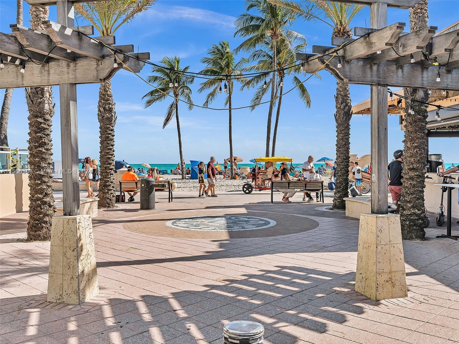 320 Arthur St 17, Hollywood, Florida 33019, 1 Bedroom Bedrooms, ,1 BathroomBathrooms,Residential,For Sale,320 Arthur St 17,A11536608