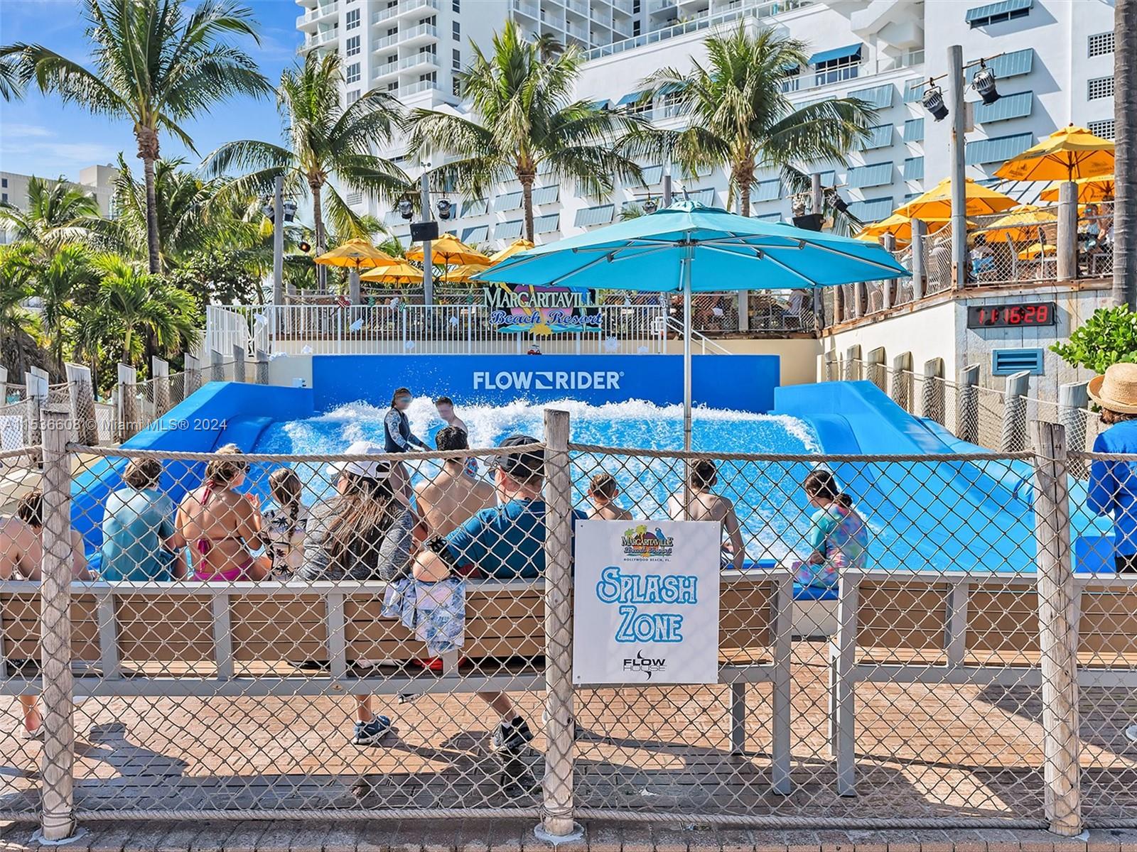 320 Arthur St 17, Hollywood, Florida 33019, 1 Bedroom Bedrooms, ,1 BathroomBathrooms,Residential,For Sale,320 Arthur St 17,A11536608