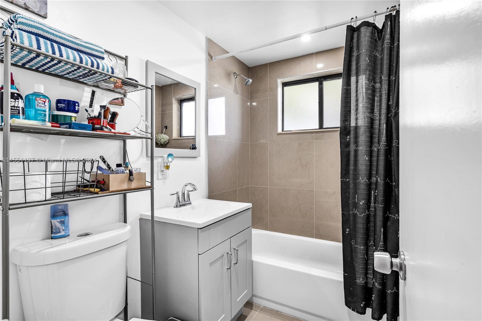 7845 Bayshore Ct, Miami, FL, 33138 United States, 1 Bedroom Bedrooms, ,1 BathroomBathrooms,Residential,For Sale,Bayshore Ct,A11551197