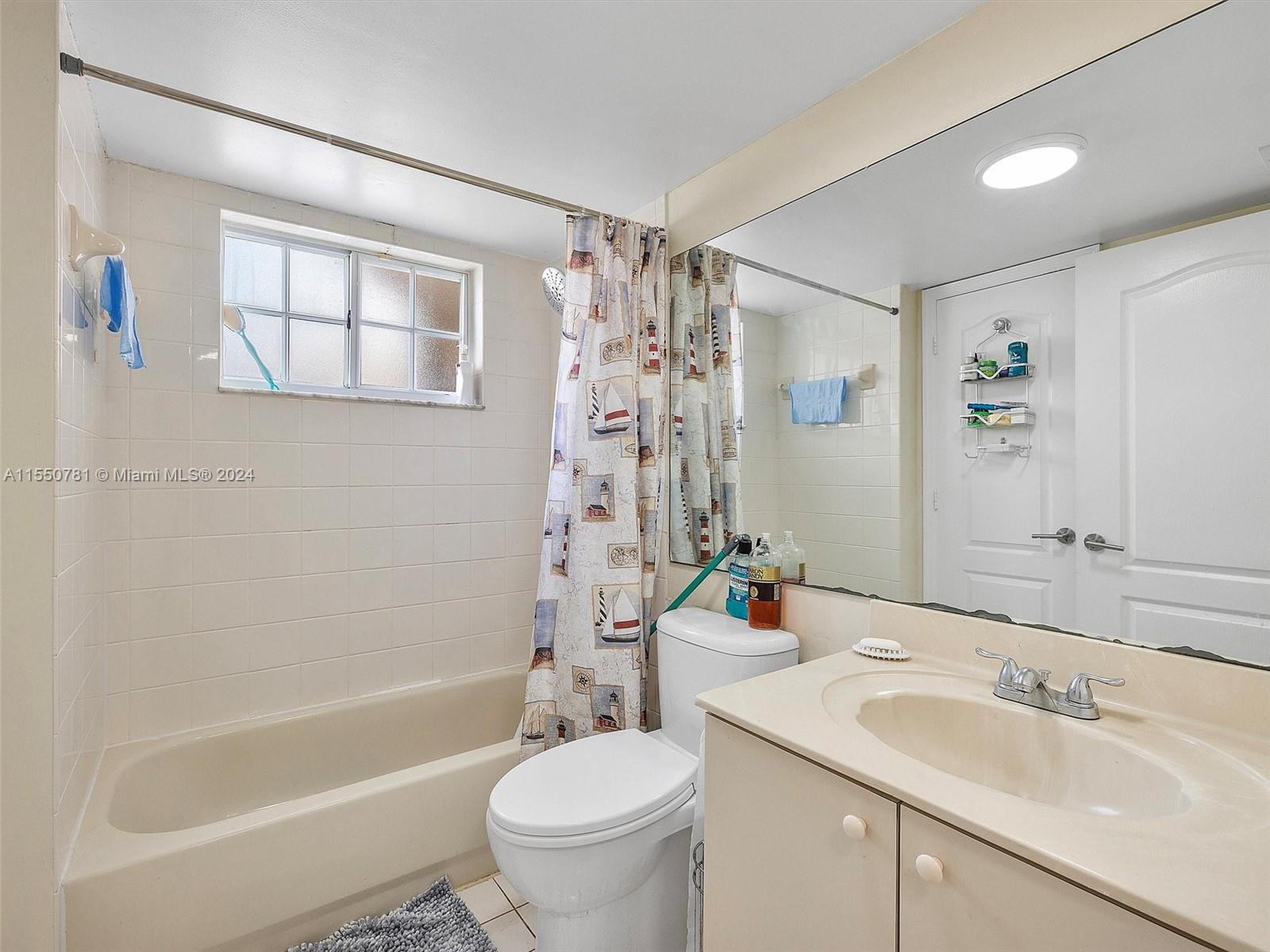 2505 76th St, Hialeah, FL, 33016 United States, 2 Bedrooms Bedrooms, ,2 BathroomsBathrooms,Residential,For Sale,76th St,A11550781