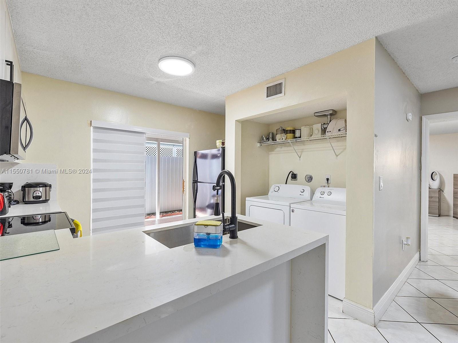 2505 76th St, Hialeah, FL, 33016 United States, 2 Bedrooms Bedrooms, ,2 BathroomsBathrooms,Residential,For Sale,76th St,A11550781