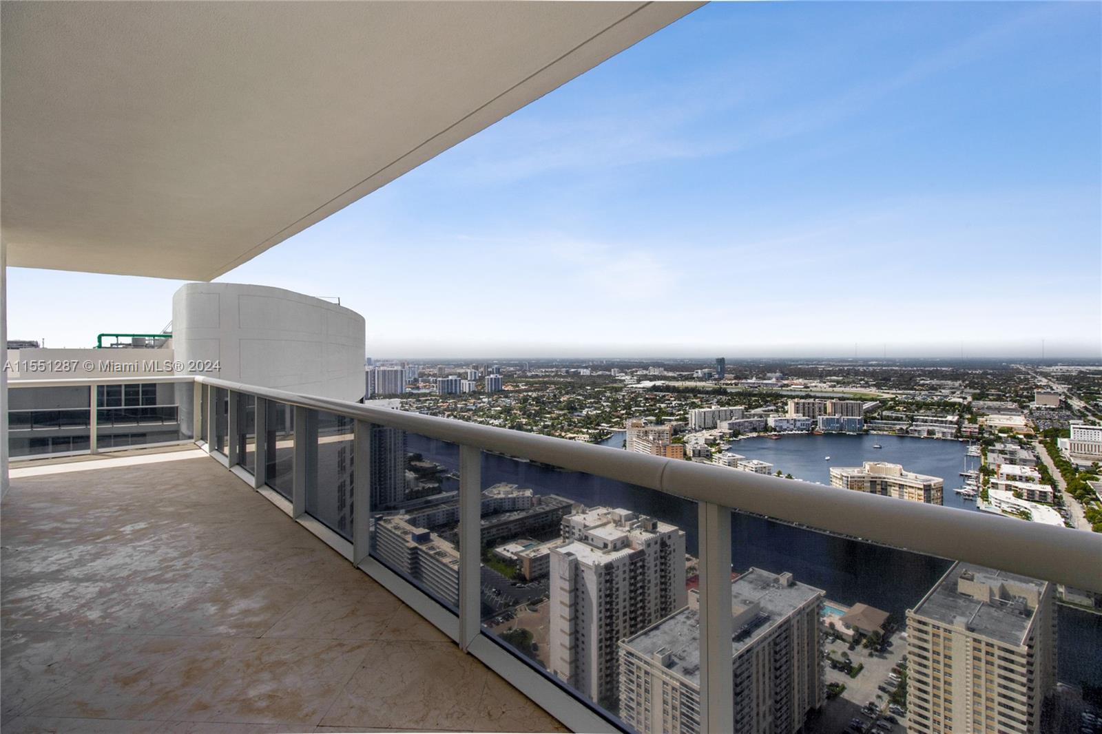 1830 S Ocean Dr 4606, Hallandale Beach, Florida 33009, 2 Bedrooms Bedrooms, ,2 BathroomsBathrooms,Residentiallease,For Rent,1830 S Ocean Dr 4606,A11551287